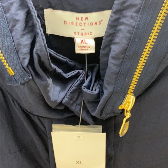 Jacket - Picture 3 of 5